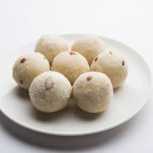 Rava Laddu / ரவாலட்டு